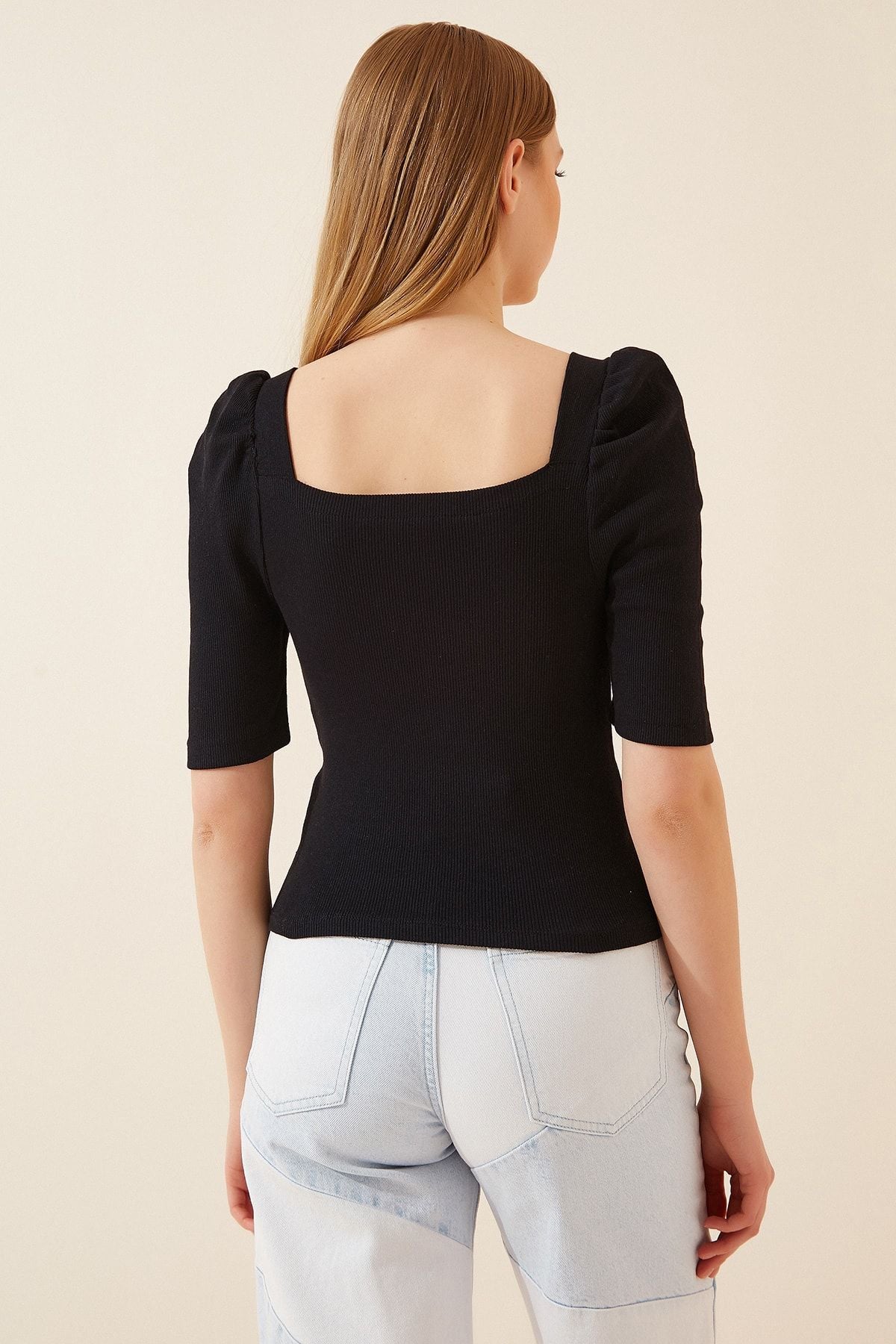 BestSeller Milla’s Balloon Sleeve Top