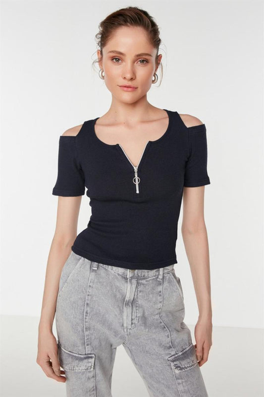 Cold shoulder ribbed top with zipper