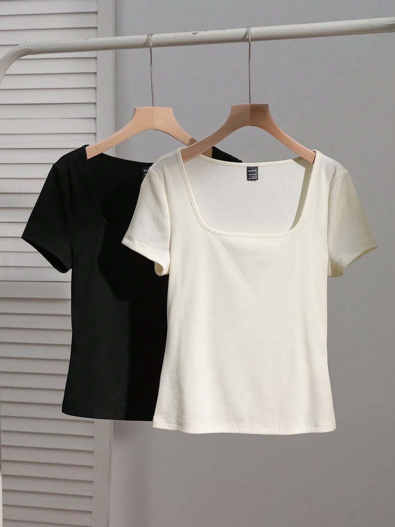Women’s basic square neck tee shirt set