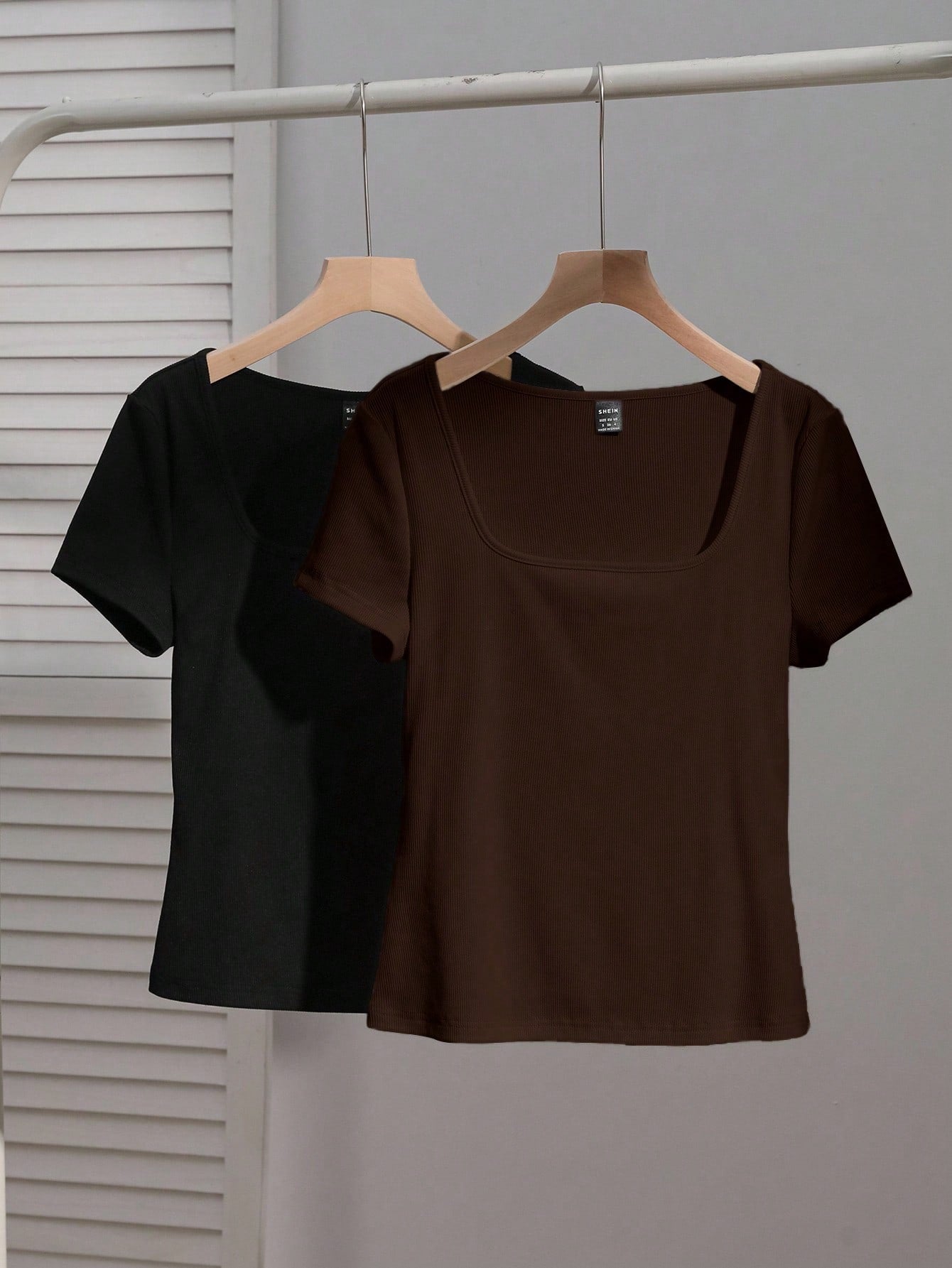 Women’s basic square neck tee shirt set